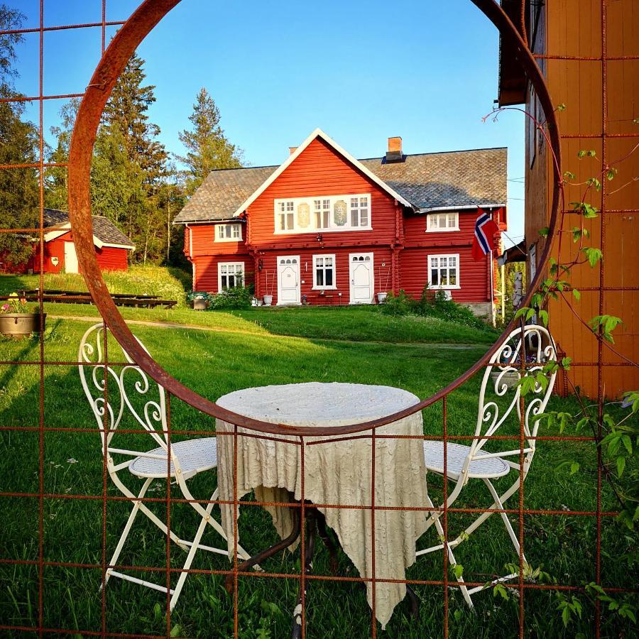 Haugtun Gardspensjonat Og Leiligheter Nordre Land Exterior foto